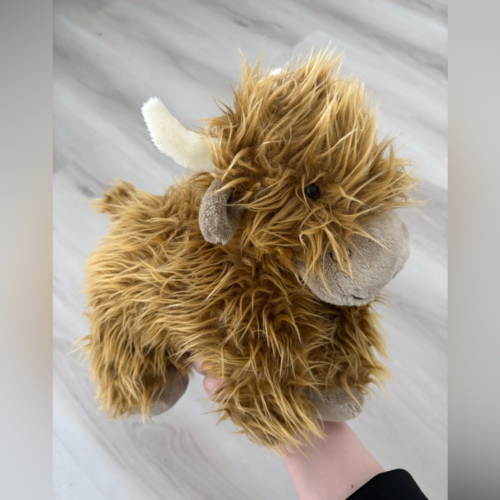 Jellycat Truffles Highland Cow Plush *Retired* - Picture 5 of 12
